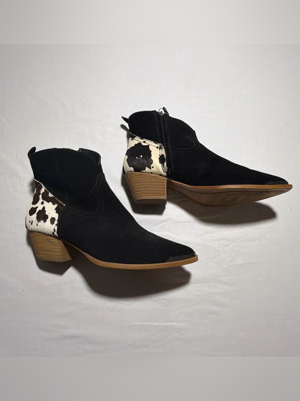 Dingo Black Suede Ankle Boots with Cowhide Heel Accent - Picture 4 of 9